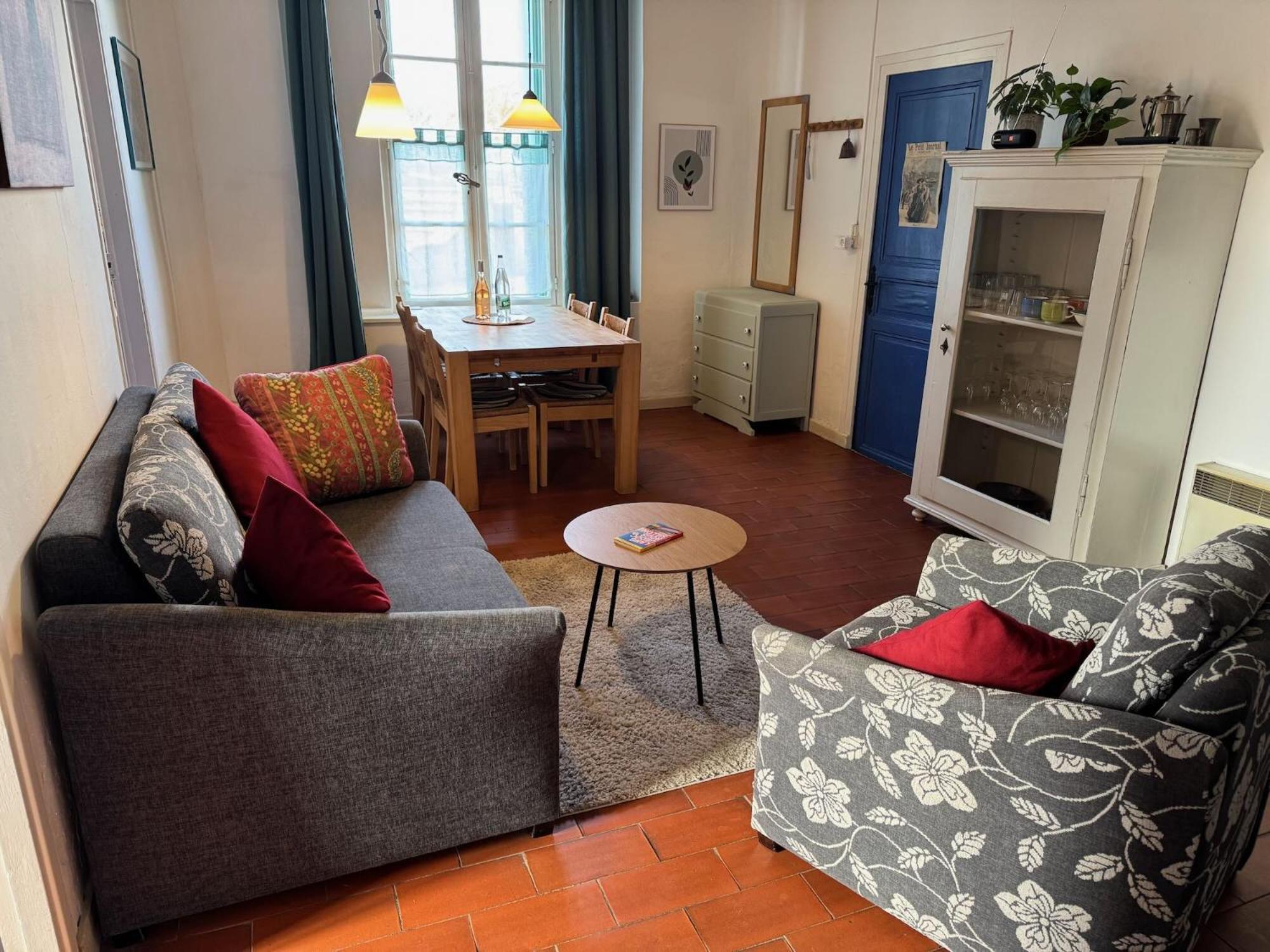 Maison De L'Amitie Homps 奥村 外观 照片